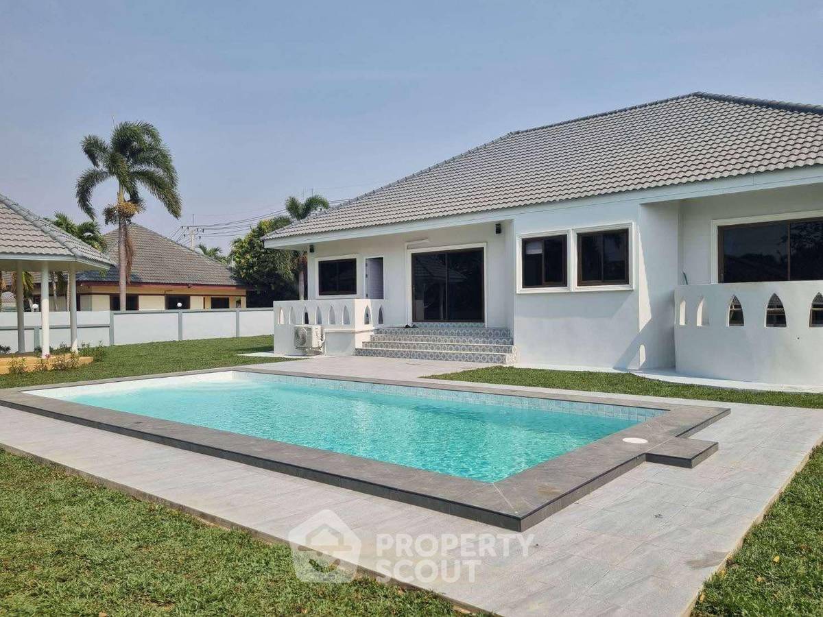 picture 3-BR Villa For Sale Near Bangsaray, Sattahip, Chon Buri (ID 2017748) - 7/19