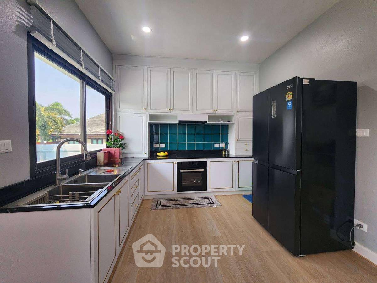 picture 3-BR Villa For Sale Near Bangsaray, Sattahip, Chon Buri (ID 2017748) - 16/19