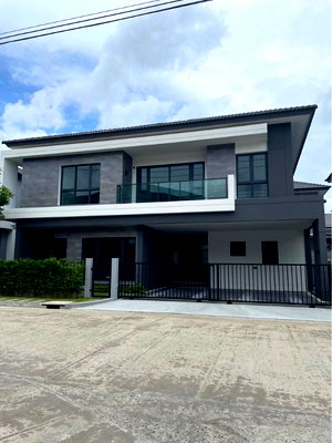 Houses for rent Samut Prakarn : House for rent The City Bangna, ready to move in. If interested, contact Line @goodmanpro or call 0999029192.