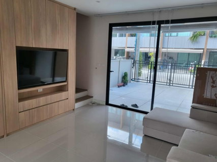 รูปภาพ House for rent Baan Klang Muang Sukhumvit-On Nut, ready to move in. If interested, contact Line @goodmanpro or call 0999029192.