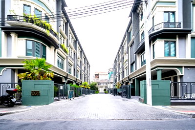 Home office for sale : 📣📣 For sell Tiger Lane Luxuru Hone Office 4 storey 4 Bedrooms Please typing 0974164645, Line: JKJK4645 instead of pressing the button.