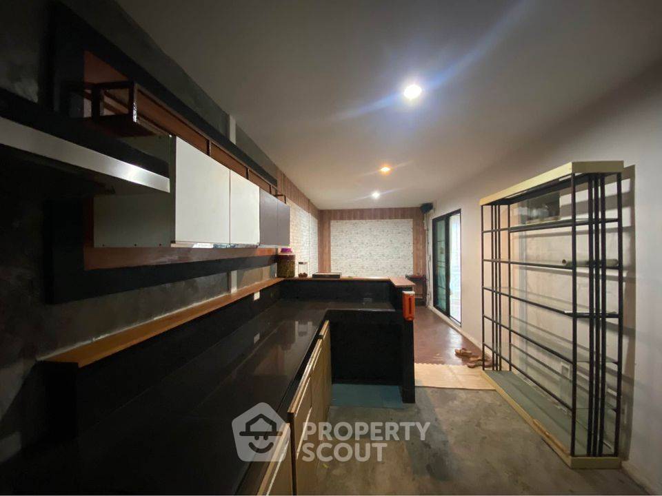 รูป คอนโด 3 ห้องนอน 263 ตร.ม. ขายที่ ปันนา เรสซิเดนซ์ 3 ใกล้ มช. (CMU) (ID 2147380) - รูปที่ 4/10