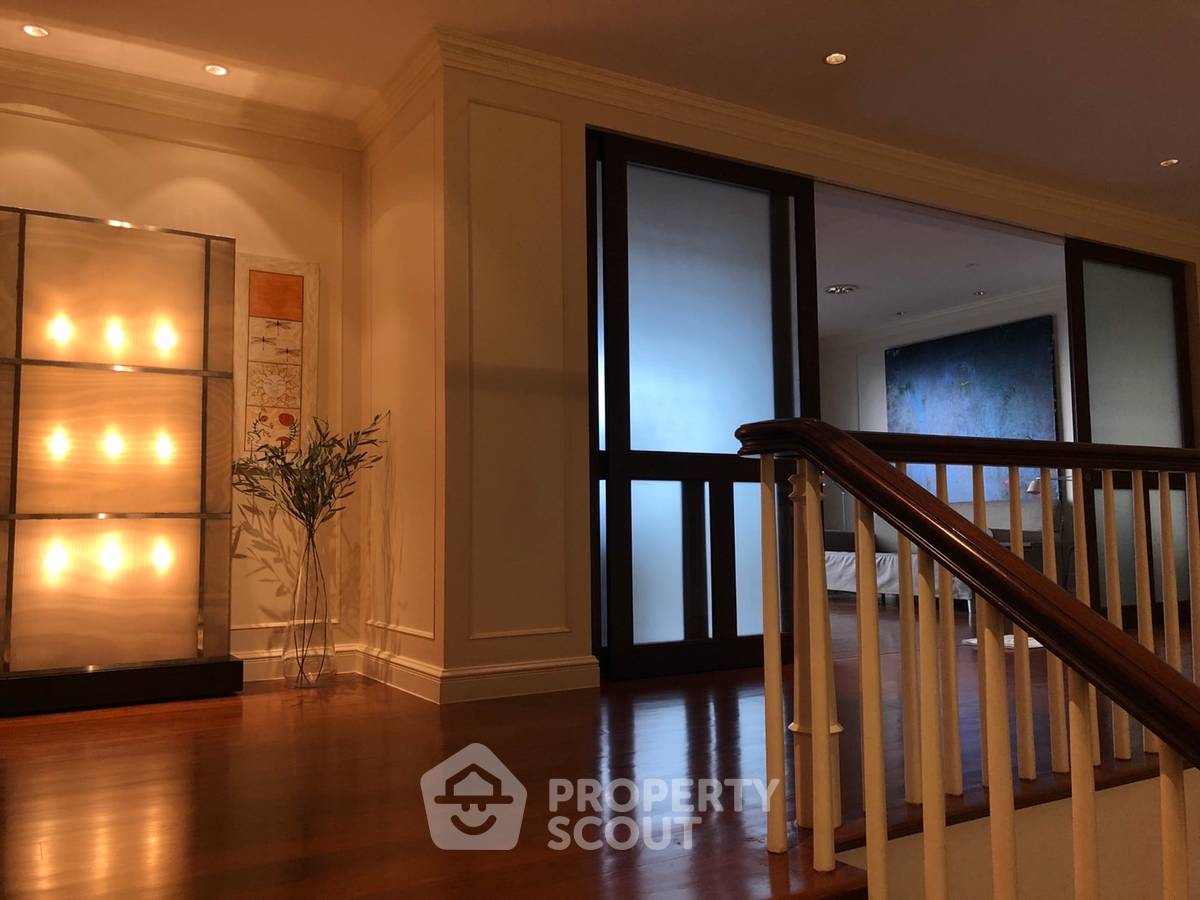 รูป คอนโด 4 ห้องนอน ขนาด 700 ตร.ม. ชั้น 43 โครงการ Las Colinas ใกล้ BTS อโศก 100 ม. (ID 566147) - รูปที่ 30/40