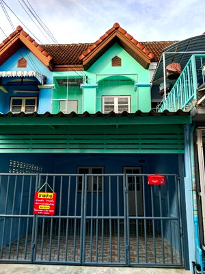 ทาวน์โฮม สามพราน นครปฐม : ทาวน์เฮาส์ 2 ชั้น 18 ตรว.บ้านสวนทิพย์ ติดถนนเพชรเกษม ต.ยายชา สามพราน ต่อเติมแล้วบางส่วน