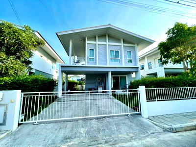 Houses for sale : S04-0053 Single house for sale in the Kanasiri Rama 2 - Wongwaen project.