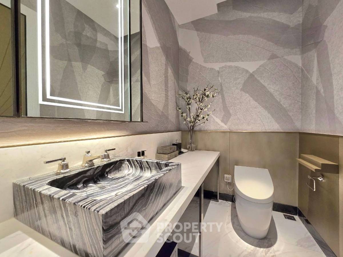 รูป คอนโด 3 ห้องนอน 223 ตร.ม. ขาย The Residences At Mandarin Oriental ใกล้ BTS สะพานตากสิน (ID 1730301) - รูปที่ 14/15