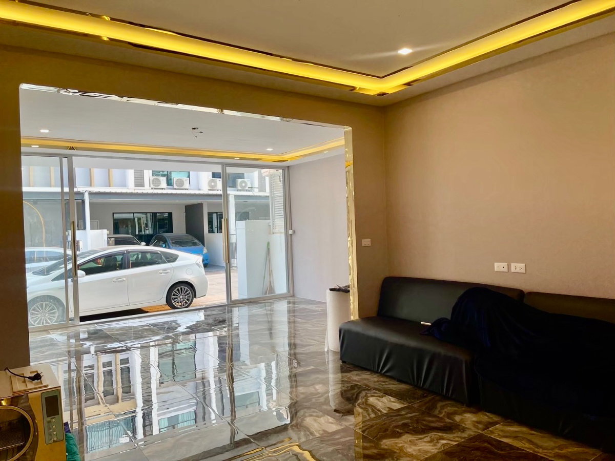 รูป ให้เช่า Townhome 3 ชั้น Patio Watcharapol - Ramintra | เหมาะสำหรับอยู่อาศัยหรือทำโฮมออฟฟิศ - รูปที่ 4/20