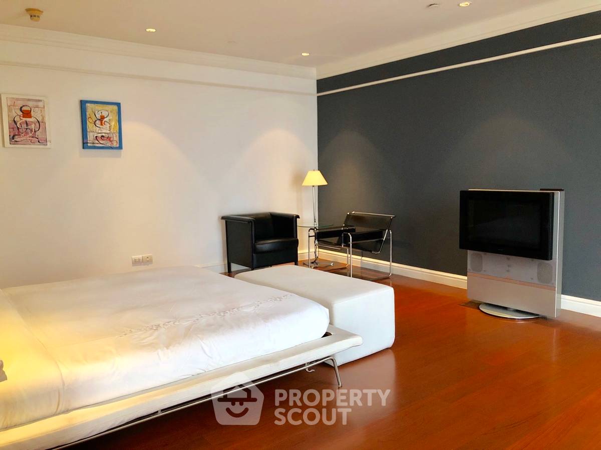 รูป คอนโด 4 ห้องนอน ขนาด 700 ตร.ม. ชั้น 43 โครงการ Las Colinas ใกล้ BTS อโศก 100 ม. (ID 566147) - รูปที่ 16/40