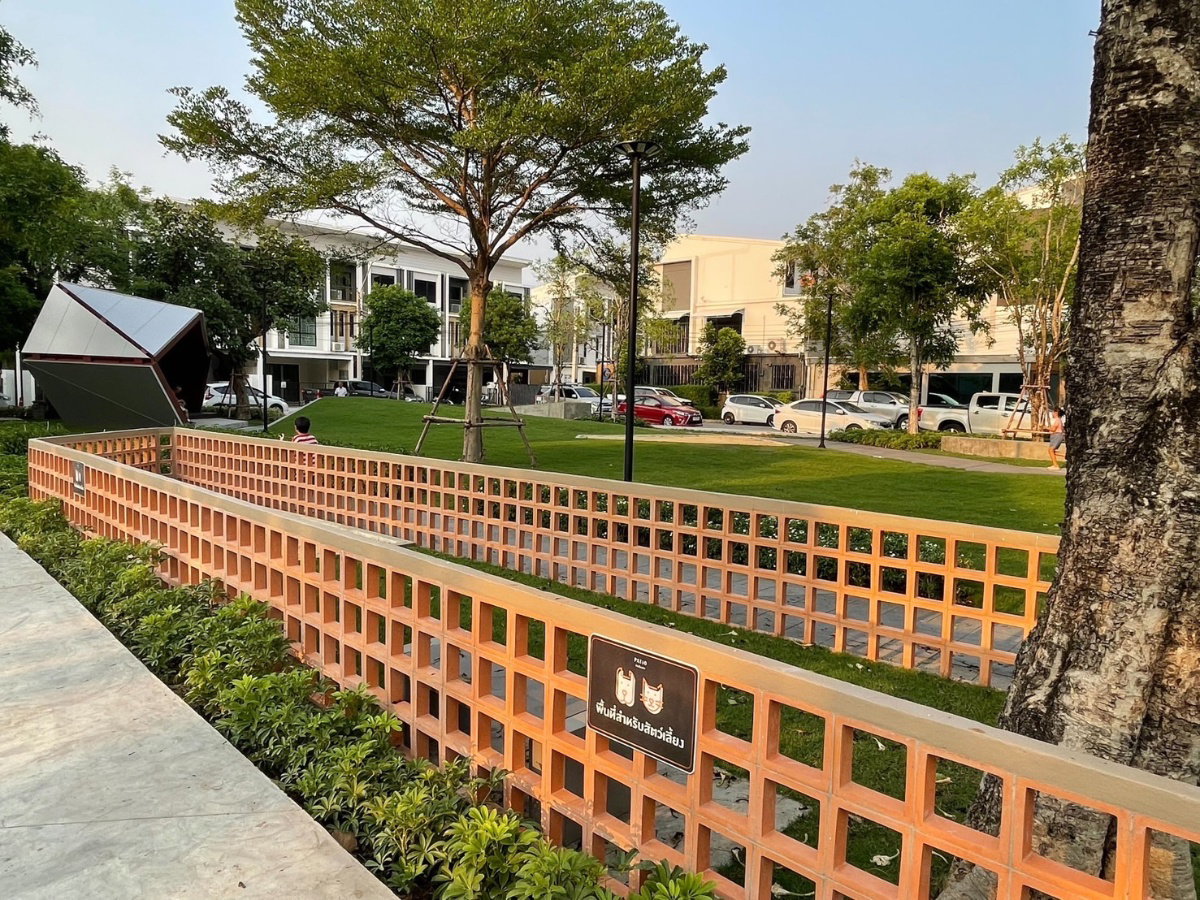 รูป ให้เช่า Townhome 3 ชั้น Patio Watcharapol - Ramintra | เหมาะสำหรับอยู่อาศัยหรือทำโฮมออฟฟิศ - รูปที่ 19/20