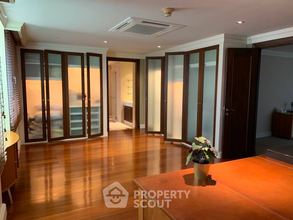 รูป คอนโด 4 ห้องนอน ขนาด 700 ตร.ม. ชั้น 43 โครงการ Las Colinas ใกล้ BTS อโศก 100 ม. (ID 566147) - รูปที่ 20/40