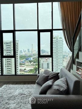 คอนโด 2 ห้องนอน 36 ตร.ม. ชั้น 17 ที่ KnightsBridge Space Rama 9 ห่าง MRT พระราม 9 300 ม. (ID 1732428)