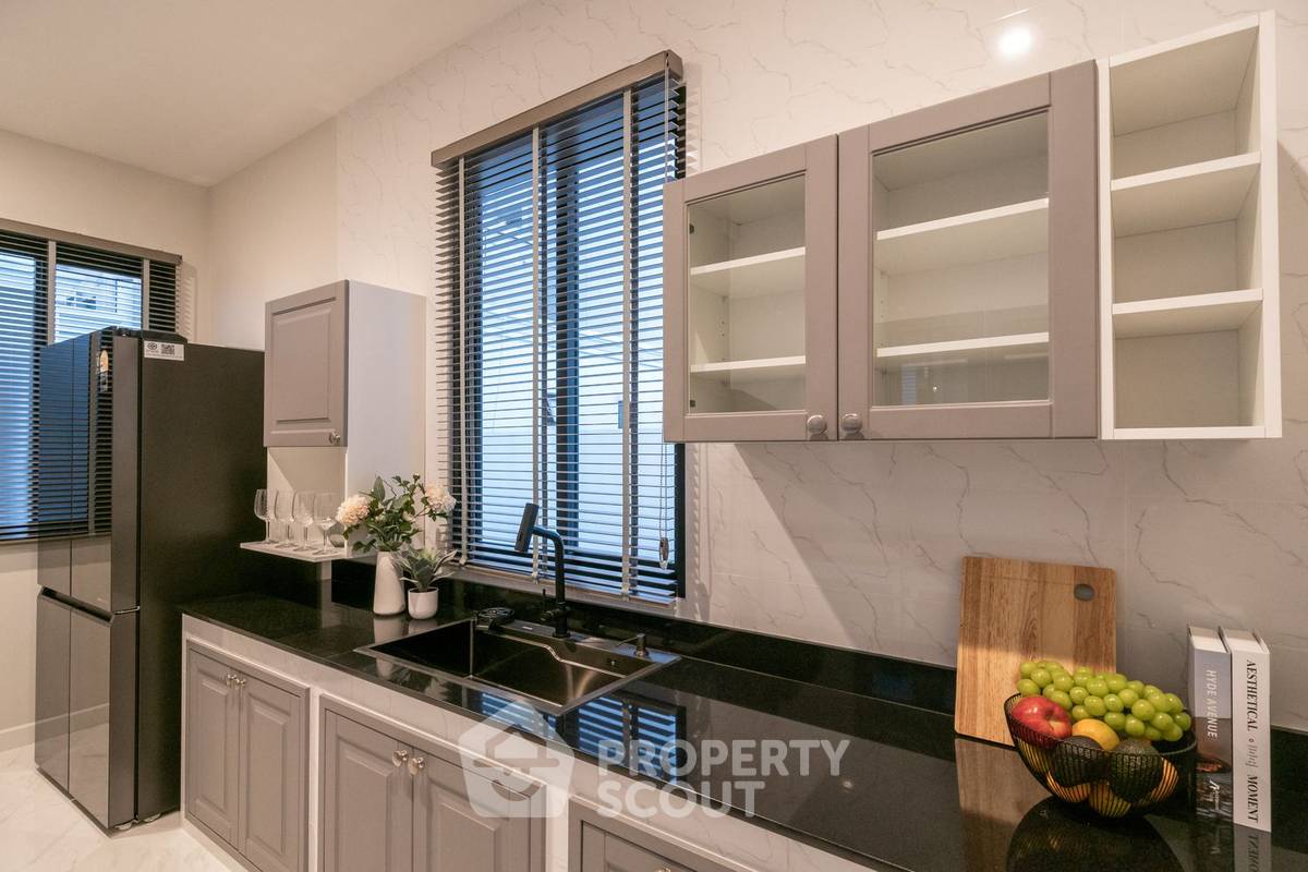 รูป บ้าน 5 ห้องนอน ขนาด 705 ตร.ม. ที่ CINQ ROYAL Krungthep Kreetha (ID 2323150) - รูปที่ 17/46