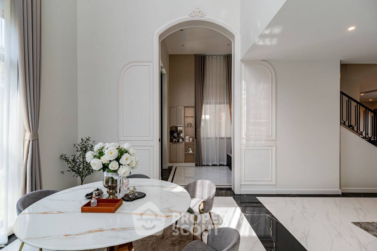 รูป บ้าน 5 ห้องนอน ขนาด 705 ตร.ม. ที่ CINQ ROYAL Krungthep Kreetha (ID 2323150) - รูปที่ 9/46