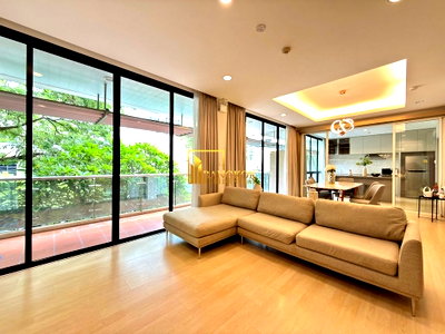 Apartment building for rent Srinakharinwirot University Prasanmit Campus : Contemporary 3 Bedroom Apartment in Ploenchit - BR0058AP