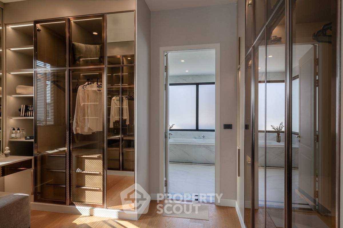 รูป บ้าน 5 ห้องนอน ขาย ที่ CINQ ROYAL Krungthep Kreetha แขวงสะพานสูง (ID 2323150) - รูปที่ 38/46