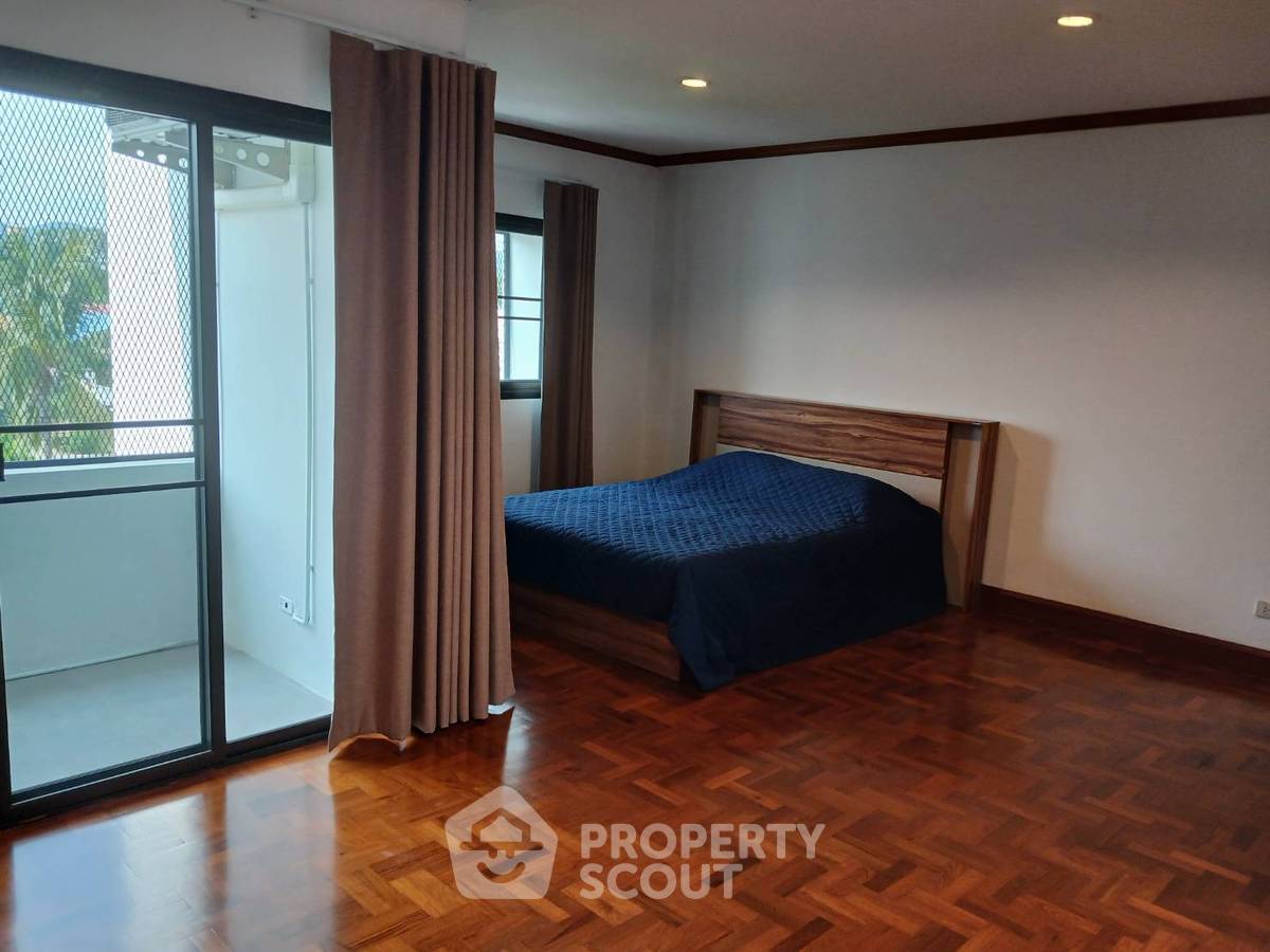 รูป ทาวน์เฮาส์ 4 ห้องนอน ขนาด 250 ตร.ม. ย่านสถานีรถไฟหัวหิน (ID 2322872) - รูปที่ 11/20