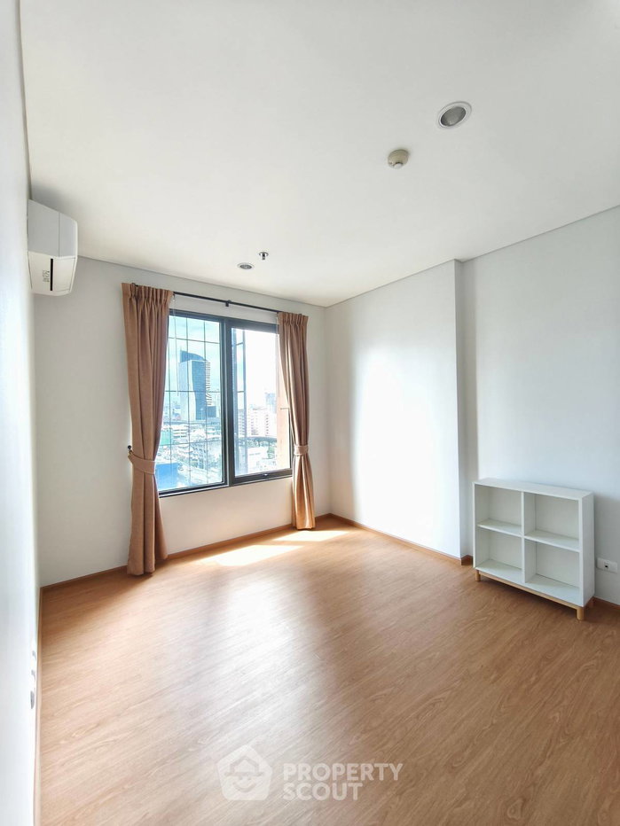 picture 200m To MRT Phetchaburi | 1-BR Villa Asoke (ID 2078711) - 5/8