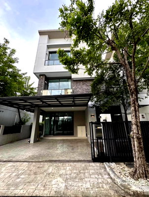 เช่าบ้านเดี่ยว บุญถาวร เกษตรนวมินทร์ : บ้านเช่า 4 ห้องนอน โครงการบ้านกลางเมือง คลาส เอกมัย-รามอินทรา ลาดพร้าว (ID 2043775)