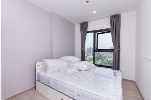 The Base Phetkasem ห้องสวย ราคาดี สอบถามเพิ่มเติมได้ที่ Line @condorental