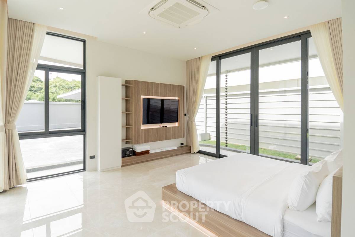 รูป วิลล่า 6 ห้องนอน สำหรับเลี้ยงสัตว์ได้ Marlin Villa Pattaya | พัทยา (ID 2327169) - รูปที่ 2/14