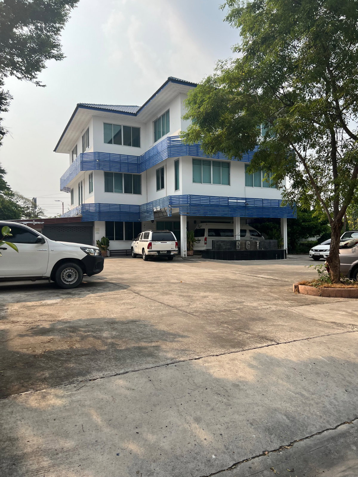 Office for sale in Tiwanon, Pak Kret, good location near Sri Saman Expressway