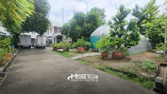 รูป ที่ดินพร้อมสิ่งปลูกสร้างซอยสวนมหาวงษ์4 ถนนสุขุมวิท64 - รูปที่ 12/18
