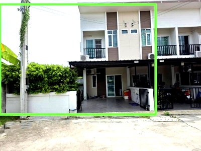 Townhouses for sale : Estate and major shopping malls in Pattaya. Corner Townhouse for Sale: 30.8 sq.wah in Golden Town Laem Chabang – Si Suwich. 2 Bedrooms | 2 Bathrooms