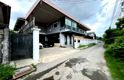 บ้านเดี่ยว ถนนรัชดา-รามอินทรา : ขาย บ้านเดี่ยว พร้อมออฟฟิศ โกดัง ซอยรามอินทรา 38 แยก 9 พร้อมอยู่ 198 ตรว 2 ชั้น