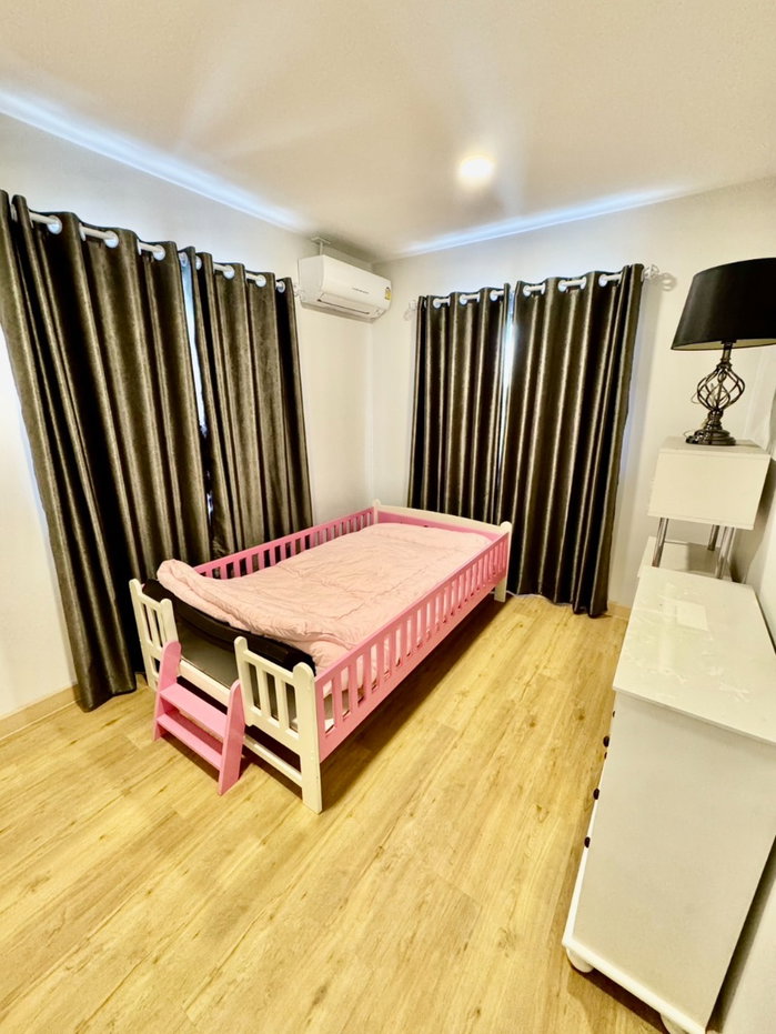 รูป ให้เช่าบ้านเดี่ยวใหม่ 4 ห้องนอน ม.วอเตอร์ฟร้อนท์ หนองค้อ ศรีราชา - รูปที่ 27/42