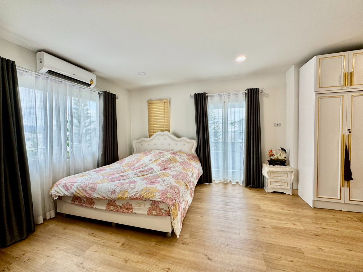รูป ให้เช่าบ้านเดี่ยวใหม่ 4 ห้องนอน ม.วอเตอร์ฟร้อนท์ หนองค้อ ศรีราชา - รูปที่ 32/42