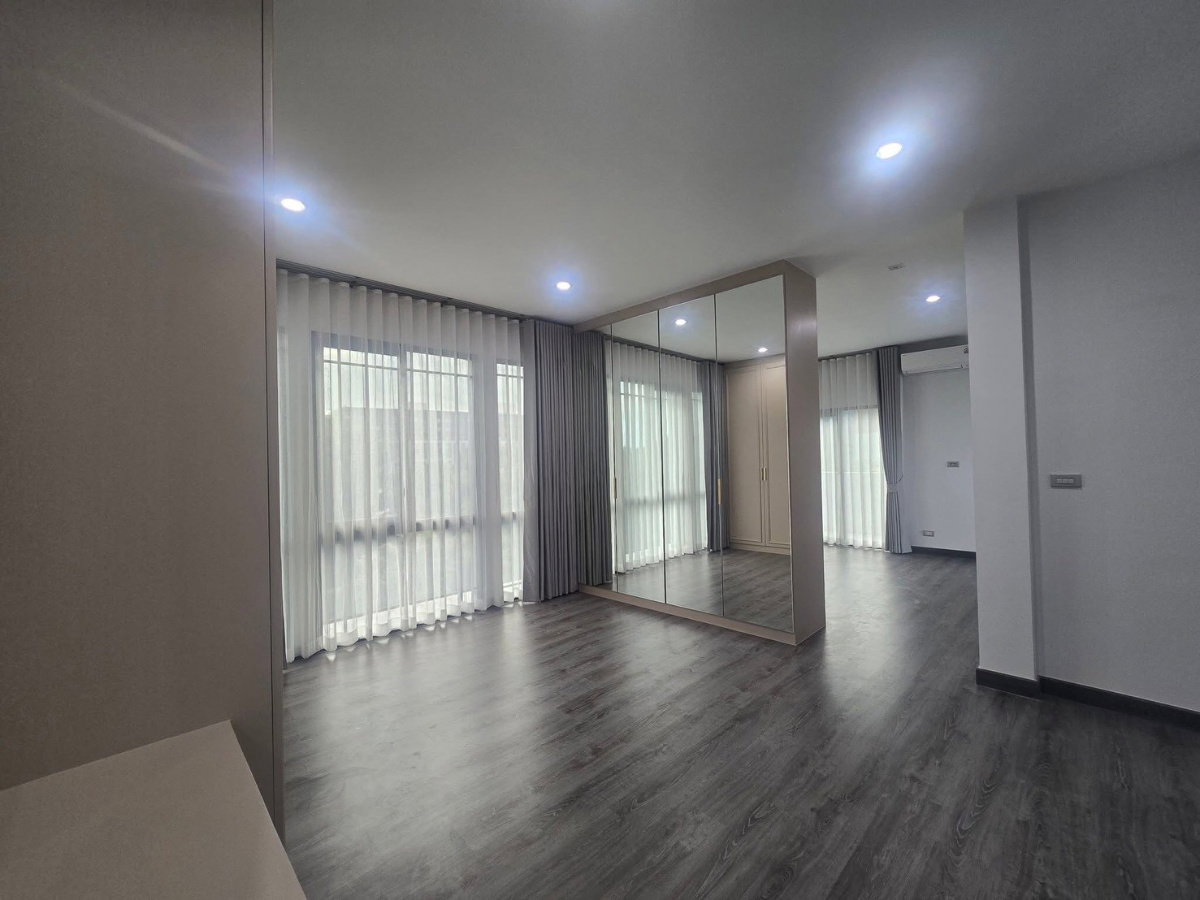picture Baan Klang Muang Classe Sukhumvit 77 - 12/13