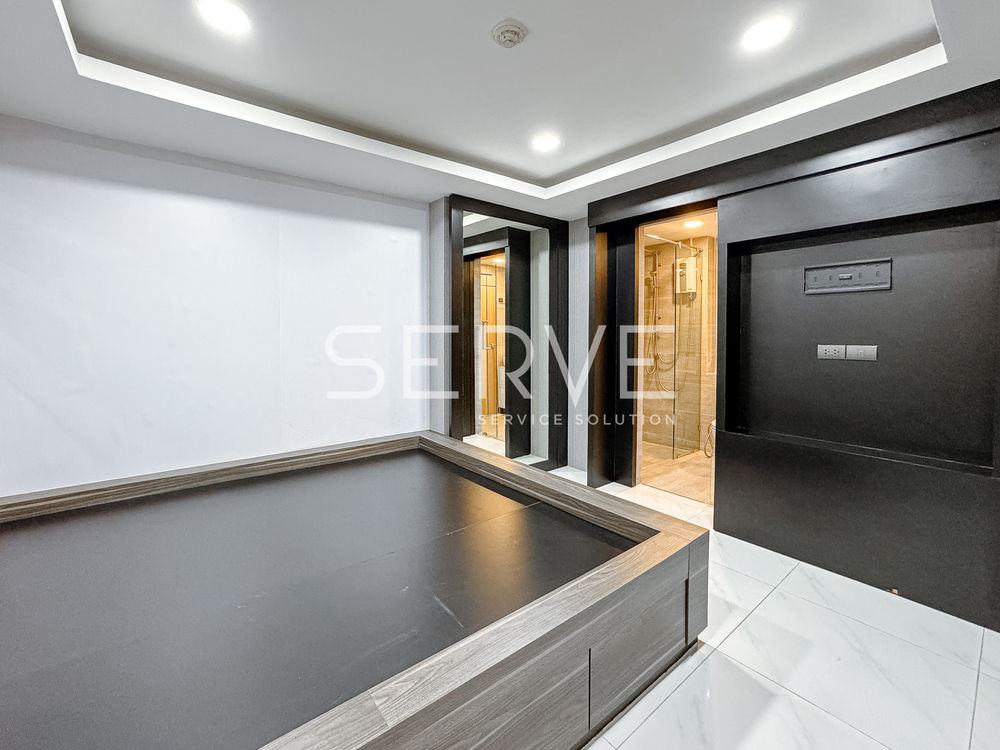 picture 1 Bed Unit For Sale Good Location Close  MRT Sutthisan-The Kris Ratchada - 5/15