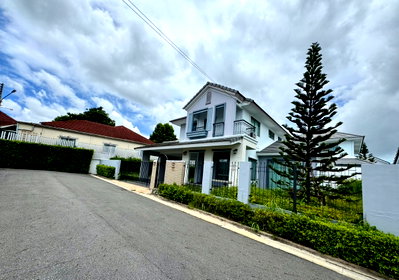 บ้านเดี่ยวให้เช่า : ให้เช่าบ้านเดี่ยวใหม่ 4 ห้องนอน ม.วอเตอร์ฟร้อนท์ หนองค้อ ศรีราชา