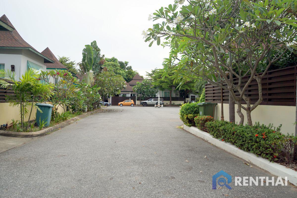 รูป บ้านหรู 3 ชั้น ใกล้หาดนาจอมเทียน - รูปที่ 22/23