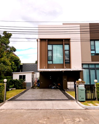 บ้านแฝด เขตตลิ่งชัน : ขายด่วน บ้านกลางเมือง The Edition ปิ่นเกล้า - บรม 2 หลังมุมพื้นที่กว้าง บ้านพร้อมโอนค่ะ