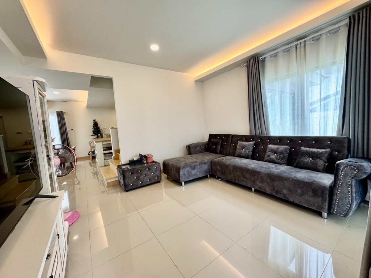 รูป ให้เช่าบ้านเดี่ยวใหม่ 4 ห้องนอน ม.วอเตอร์ฟร้อนท์ หนองค้อ ศรีราชา - รูปที่ 9/42