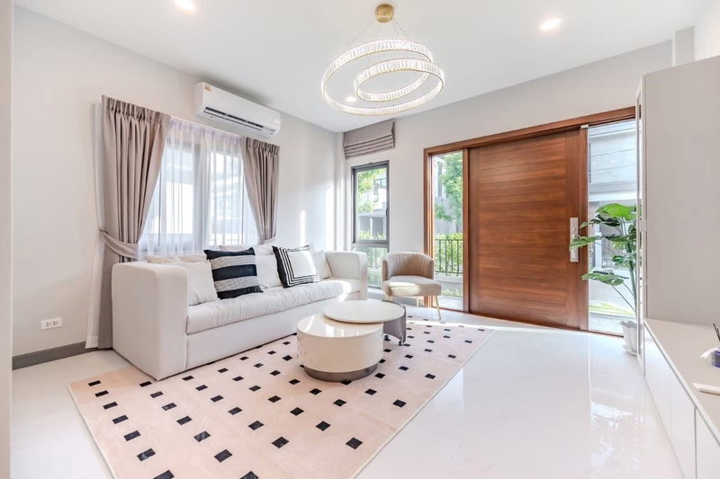 Houses for rent : The City                        Bangna