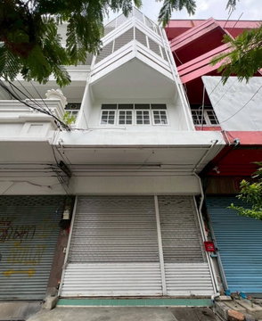 ตึกแถวริมถนนพัฒนาการ ตรงข้ามโลตัส พัฒนาการ อาคารพาณิชย์ริมถนน พัฒนาการ ใกล้รถไฟฟ้าสีเหลือง