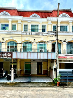 Townhouses for sale : Townhouse for sale, Worodom Place, opposite Seacon Square, Srinakarin