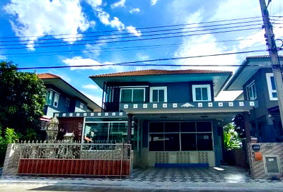 ขายบ้านเดี่ยว : ขายถูก บ้านเดี่ยว ม.ลภาวัน 21 ต่อเติมเต็มพื้นที่ รีโนเวทใหม่ทั้งหลัง 6 นอน 3 น้ำ  