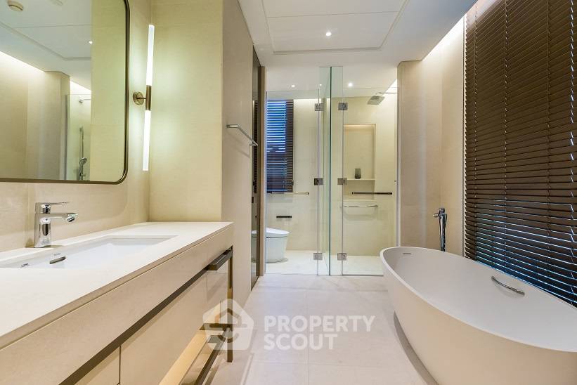 picture 2-BR 126 Sqm Condo For Sale At Baan Sindhorn, 400m to BTS Ratchadamri (ID 1394216) - 5/21