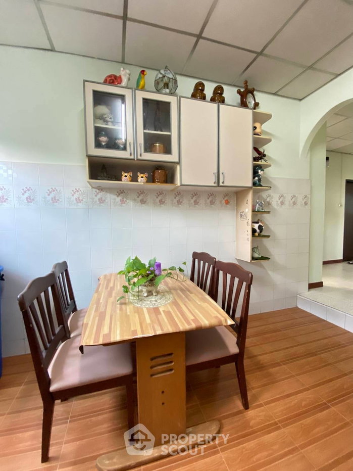 รูป บ้านเช่า 3 ห้องนอน ในสัตหีบ จังหวัดชลบุรี (ID 2332325) - รูปที่ 9/10