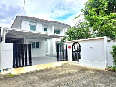 บ้านเดี่ยว ถนนรังสิต-นครนายก : หมู่บ้านพฤกษาวิลเลจ35 เดอะซีซั่น รังสิต-คลอง3 บ้านเดี่ยว ราคาถูกคุ้ม กว้างขวาง ทำเลดี แต่งใหม่พร้อมอยู่ หลังมุม สวยหรู สดใหม่