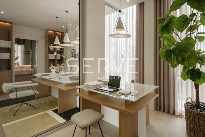 Houses for rent : Brand New 4 Beds Fully furnished  Private Lift Good Location Close To MRT Lat Phrao 83  @  Noble Terra Rama 9 Ekamai 