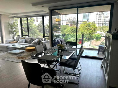 ขายคอนโด : คอนโด 2 ห้องนอน O2 Hip Condominium ใกล้ BTS เพลินจิต 200 ม. (ID 2069641)