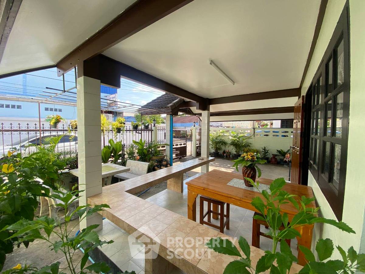 รูป บ้านเช่า 3 ห้องนอน ในสัตหีบ จังหวัดชลบุรี (ID 2332325) - รูปที่ 2/10