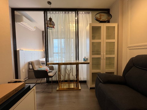 Condo The Politan Aqua Floor 42