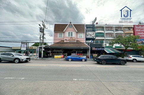 ขายอาคารพาณิชย์ 4.5 ชั้น หลังมุม หน้ากว้าง 15 ม. ติดถนนนวลจันทร์ ใกล้เลียบด่วน–EastVille