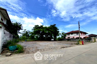 Land for rent Utthayan Road : Land For Rent 744 Sqm Phutthamonthon Sala Thammasop Thawi Watthana 📍 (ID 2333875)