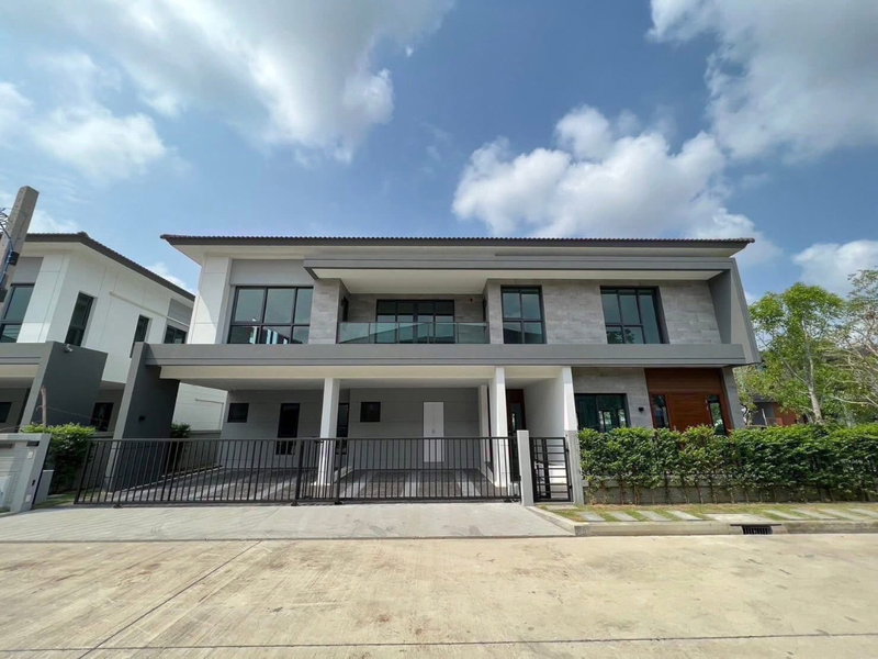 Houses for rent : The City                   Bangna
